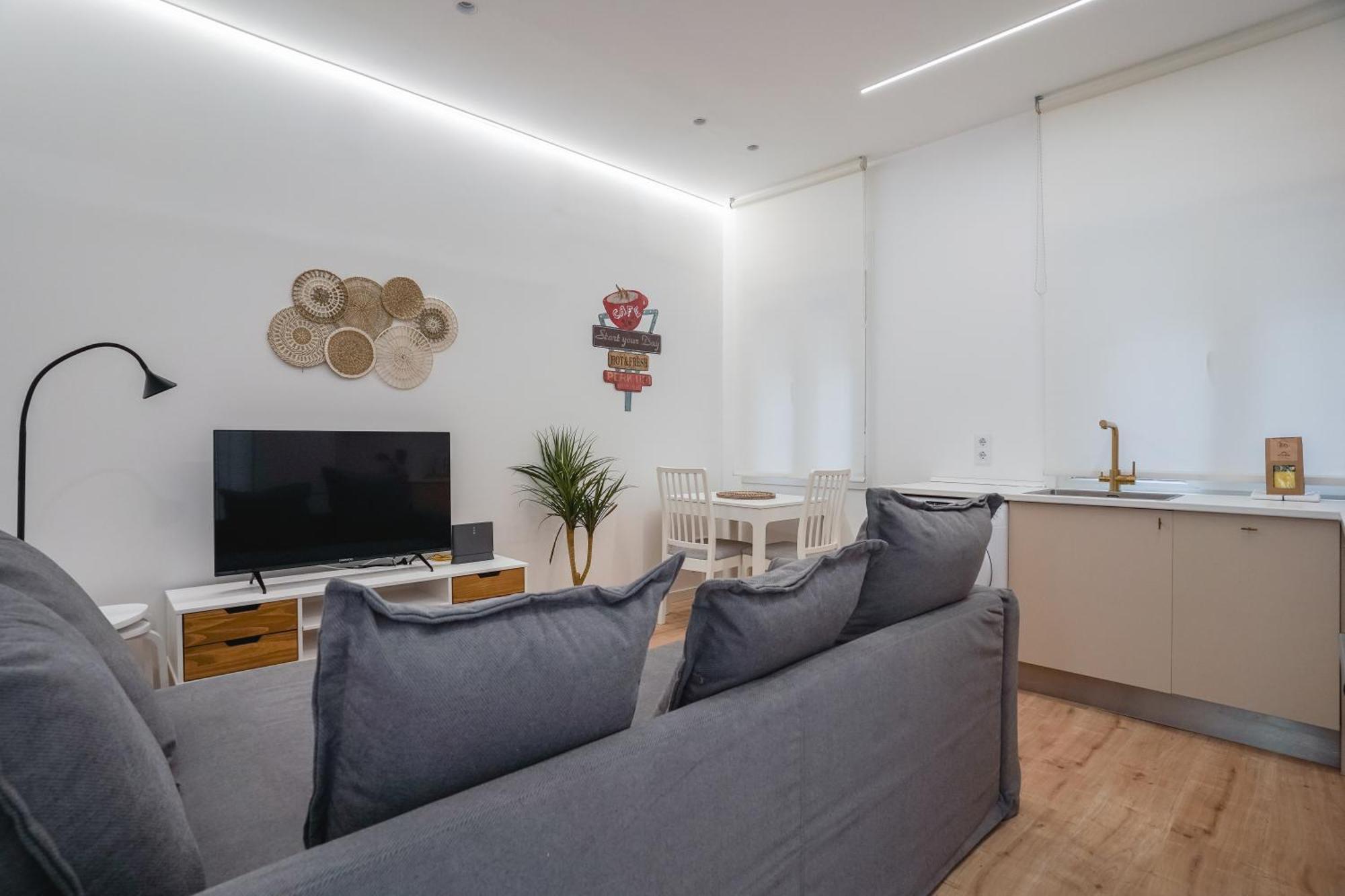 מדריד Cozy And Modern-1Bedroom 1Bathroom-Delicias מראה חיצוני תמונה